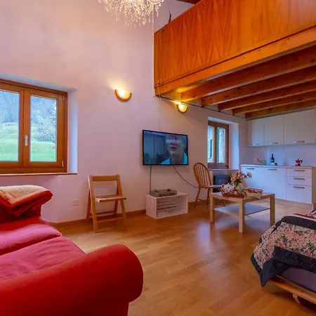 Sleeps 6 Holiday home Pugerna